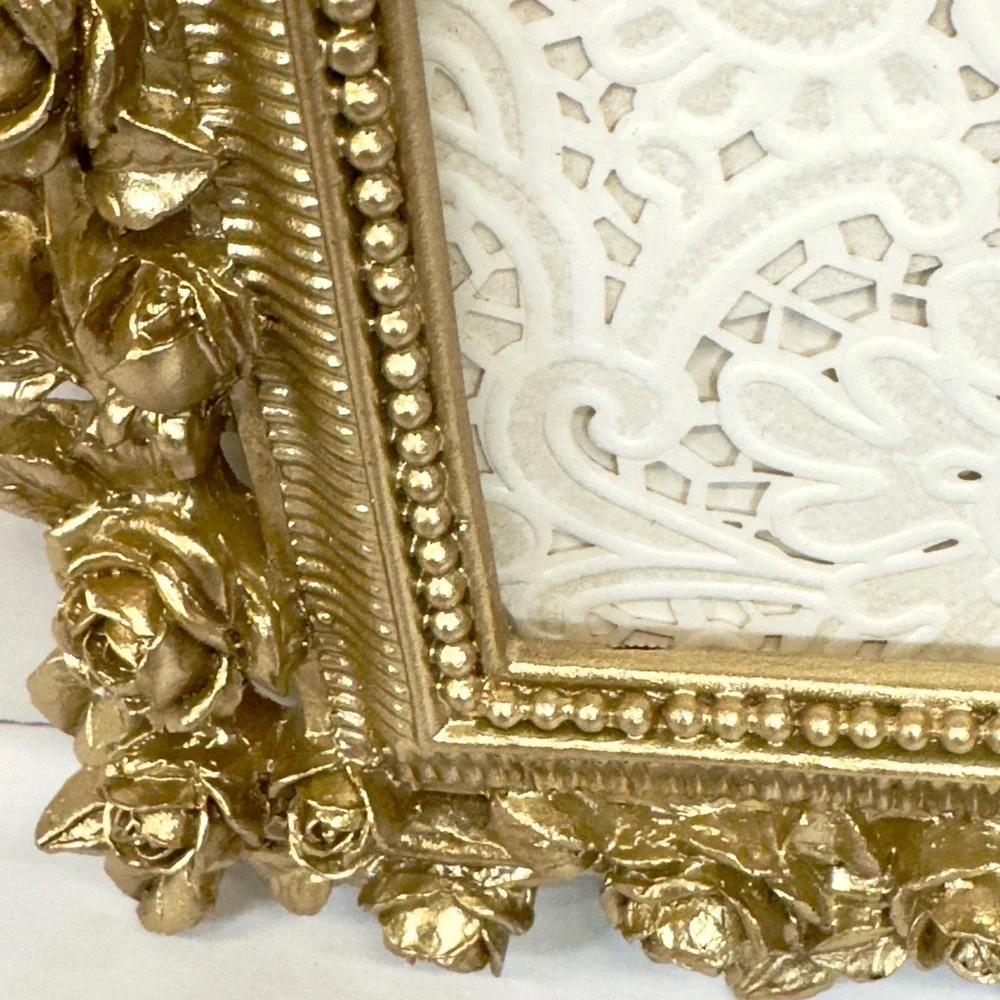 Vtg Gold Rose Picture Frame 4x6 Ornate Resin Floral Hollywood Regency Table/Wall